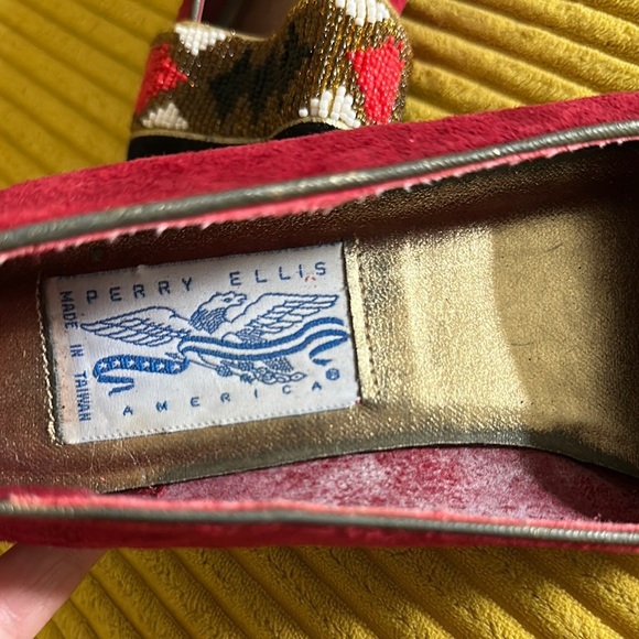 Perry Ellis Vintage Black and Red Beaded Loafers EUC - Picture 2 of 4